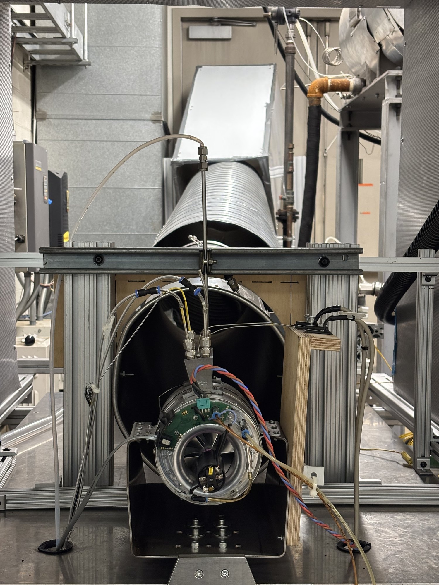 JetCat P200-SX on the instrumented stand